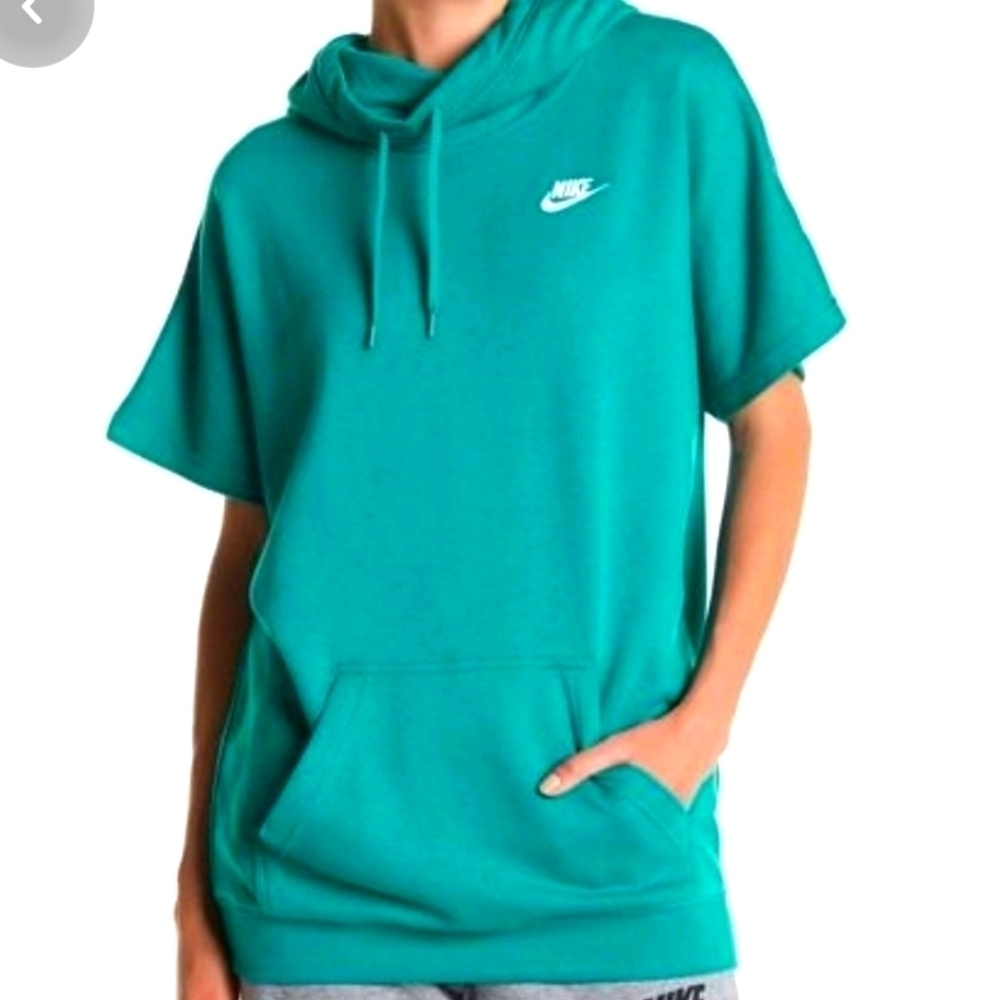 NIKE Short Sleeve Pullover Cowell Neck Sweatshirt